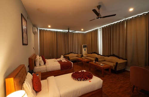 Palampur Hotel | Sterling Banquet and Hotel
