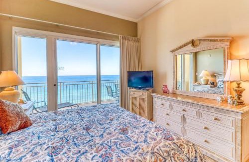 Thomas Drive Apartment | Sterling Beach 1503