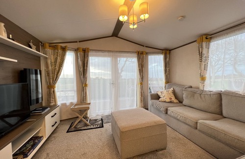 St. Andrews Cottage | Stewarts Resort Lodge 33 - a lodge that sleeps 4 guests in 2 bedrooms