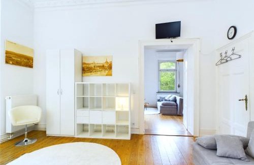 Sonnenberg Apartment | Stilvolle Altbauwohnung am Kurpark, zentral, für bis zu 8 Personen