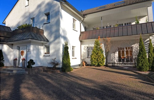 Madfeld Apartment | Stilvolle Wohnung in Madfeld mit eigener Terrasse