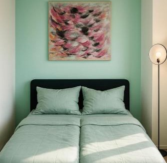 Offenbach am Main Apartment | Stilvolles Apartment mit Balkon 15min Airport