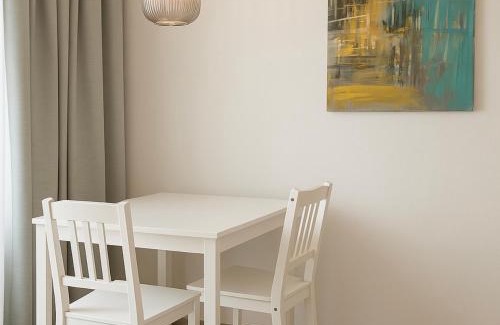 Offenbach am Main Apartment | Stilvolles Apartment mit Balkon 15min Airport