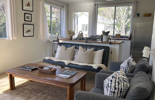 Stinson Beach Cottage | Stinson Beach Cottage - 1 Minute Walk to Beach, in Town with Amenities Galore!