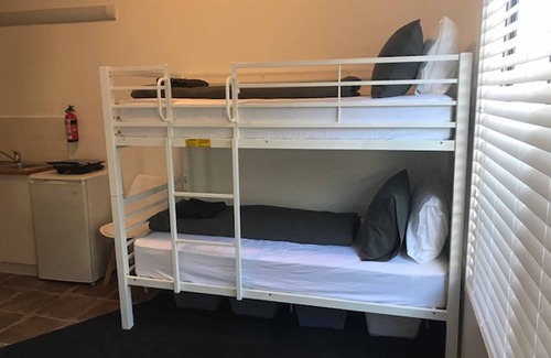 Merrijig Apartment | Stirling Studio 4 - Delatite Apartment Complex