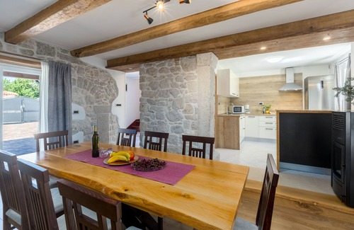 Dracevac House | Ston house with whirlpool, garden, table tennis, quiet location