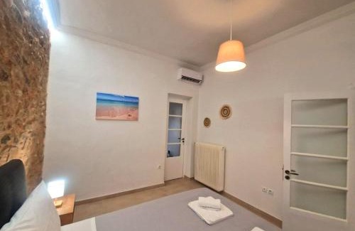 Spata-Artemida Apartment | Stone Apartment Close to the Airport