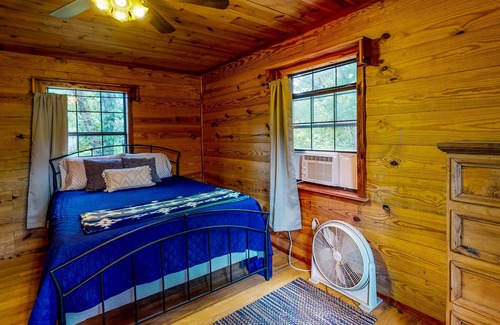 Stringtown Cabin | Stone cabin with a pond & water access - firepit, dog-friendly