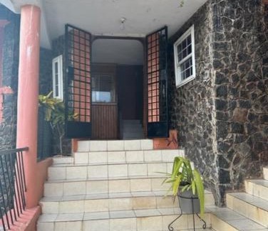 Freetown Hotel | STONE CASTLE HOTEL