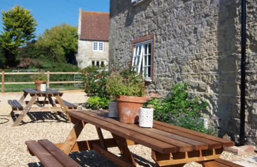 Ventnor House | Stone cottage in idyllic location, surrounded by countryside, close to beaches.