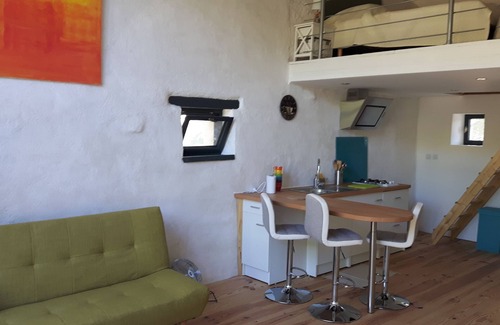 Saint-Martin-du-Fouilloux Cottage | Stone barn cottage