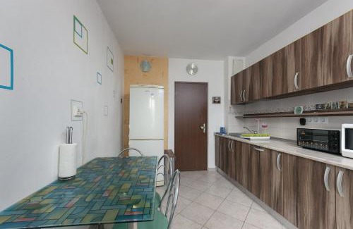 Drumul Taberei Apartment | Stone Gate Apartment #2