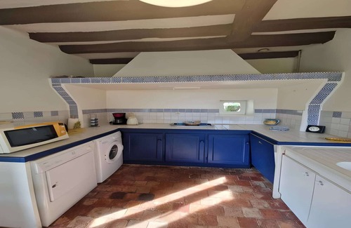 Thoree-les-Pins House | Stone House in La Flèche with Garden & BBQ