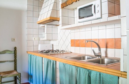 Yeste House | Stone house n�3 for 4 people, Batan Rio Tus
