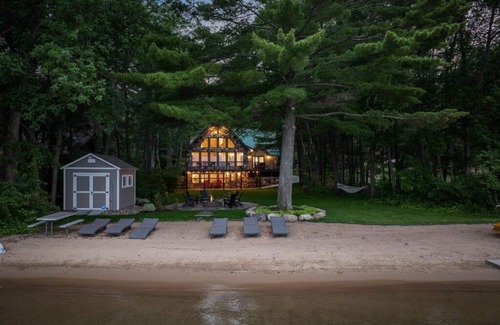 Breezy Point Cabin | Stone House- the perfect multi-family stay
