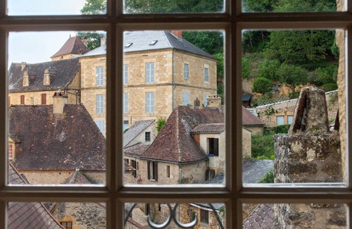 Beynac-et-Cazenac House | STONE HOUSE WITH PRIVATE TERRACE AND YARD SET IN THE LISTED VILLAGE OF BEYNAC