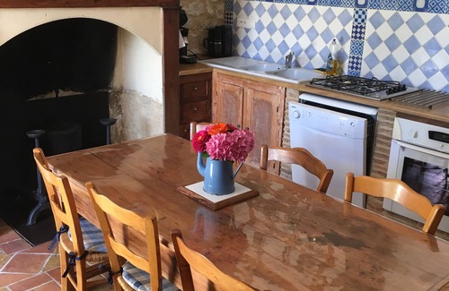 Bouniagues Cottage | Stone house with pool and garden, up to 6 people, 3 bedrooms