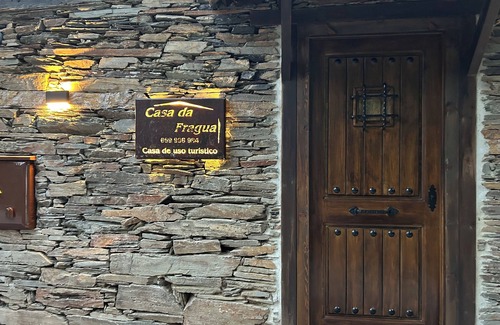 Samos House | Stone house with rural charm