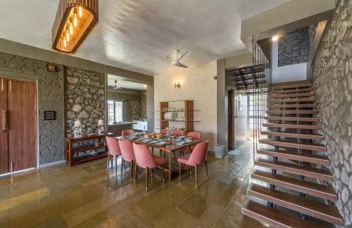 Igatpuri Villa | STONE Mansion by Phoenix Stays Igatpuri