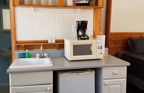 Lyons Cabin | Stone Mountain Lodge and Cabins