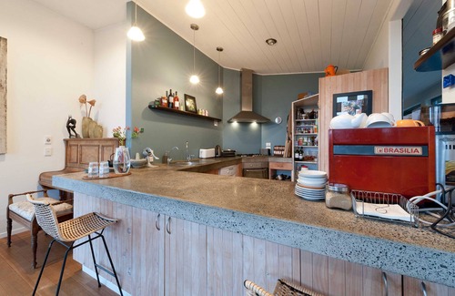 Kerikeri House | Stone Store Lodge A unique lodge in a prime location.