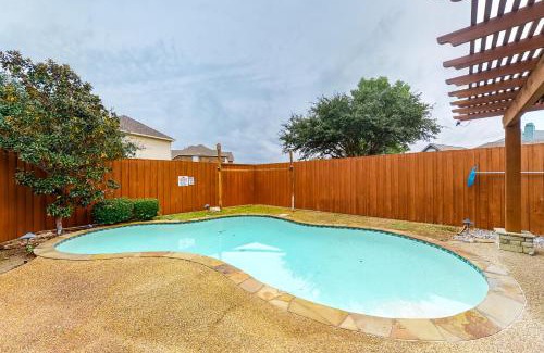 The Colony House | Stonebriar Stunner