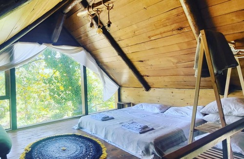 Masukiye House | Stonehouse Surrounded by Nature in Masukiye