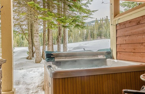 Sun Peaks Condo | Stones Throw #11 By Bear Country