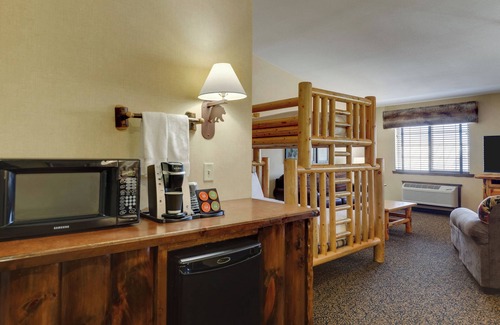 St. Joseph Hotel | Stoney Creek Hotel St. Joseph