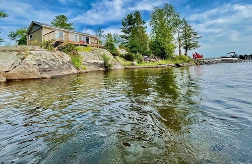 North Kawartha Cottage | Stonyridge Cottage on Stoney Lake
