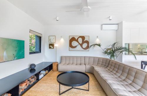 Bangalow House | Storm Cabin