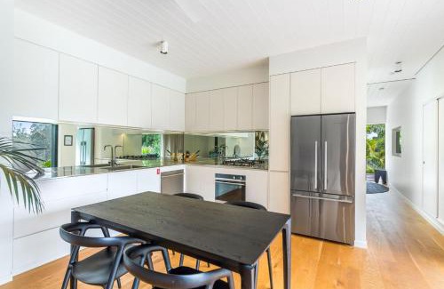 Bangalow House | Storm Cabin