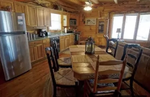 Beech Mountain Cabin | Storybook Beech Mountain Creekside Cabin 1 minute from skiing, fishing, hiking!