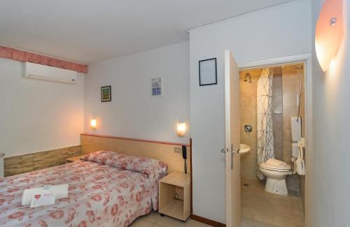 Cinquale Hotel | Storyville Simple Stay
