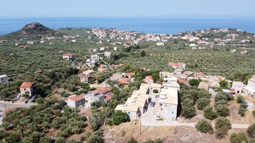 Lefktro Apartment | Stoupa Lefktro 12