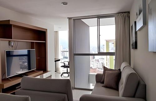 Bucaramanga Apartment | Strada Suites: Piso alto, Wifi, A/A