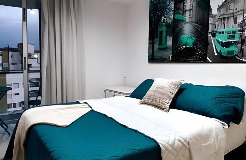 Bucaramanga Apartment | Strada Suites: Piso alto, Wifi, A/A