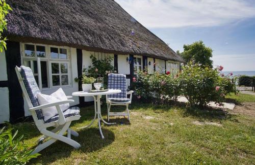 Neuendorf Apartment | strandnahe Idylle am Meer, private Badestelle mit Strandkorb - Gutshof Ostseeblick FeWo Nr 04