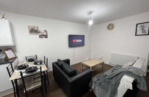 Stratford and New Town Cabin | Stratford-