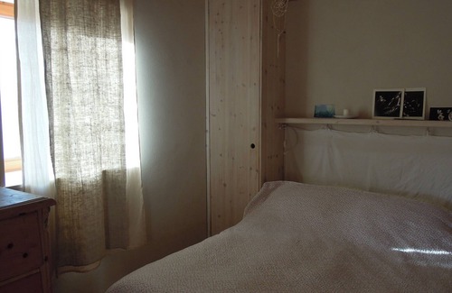 Barchi Cottage | Straw bale house on Demeterhof, near the sea, natural pool