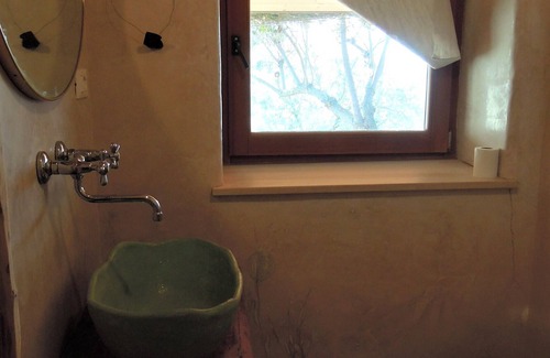 Barchi Cottage | Straw bale house on Demeterhof, near the sea, natural pool