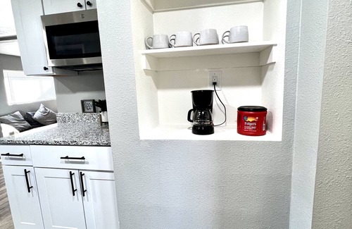 Strawberry Other | Strawberry Bear Farm & Garden - Cozy 3-BR farmhouse with WiFi, AC in Strawberry