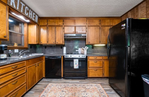 Wilburn House | Stream Come True on Little Red River w/Dock Upstream from Trophy Fishing