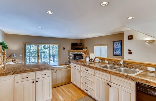 Frisco Condo | Streamside 333A