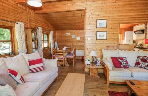 Troutbeck Bridge House | Striding Edge