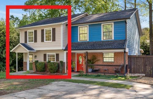 Alpharetta House | Stroll to Downtown Alpharetta AND Avalon Shops