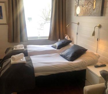 Stryn House | Stryn Kaffebar & Vertshus