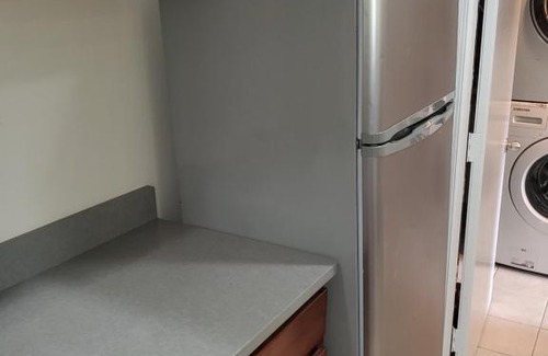 Langdon Apartment | STS - Single Traveler Studio -Black Door
