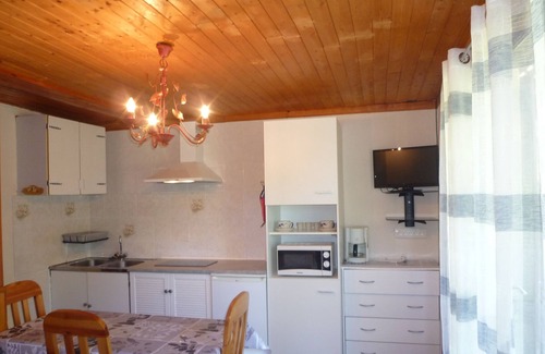 Saint-Colomban-des-Villards Ski Chalet | Studio Dans Chalet à 50m Pistes de Skis Équipé Pour 4 Personnes