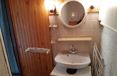 Saint-Colomban-des-Villards Ski Chalet | Studio Dans Chalet à 50m Pistes de Skis Équipé Pour 4 Personnes